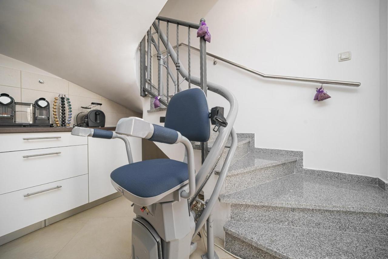 Villa Pia Vodice Bagian luar foto
